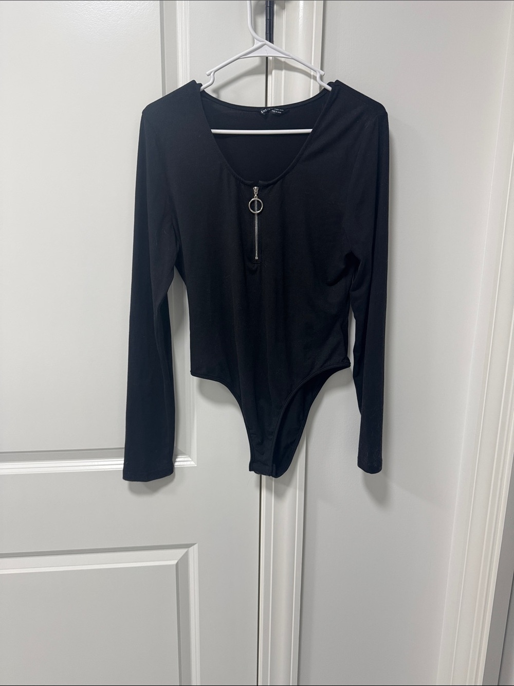SHEIN Black Long-Sleeve Zip Ring-Pull Bodysuit